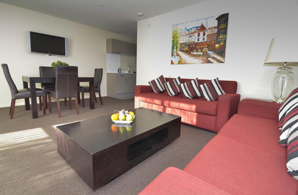 Quality Suites Amore Christchurch Exterior photo